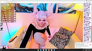 Cosplay hentai pet ικετεύει να παίξει μαζί σου!