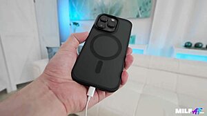 Jeg knullet Sadie Summers, den heteste MILFen noensinne. De store puppene hennes hoppet ved hver harde støt.