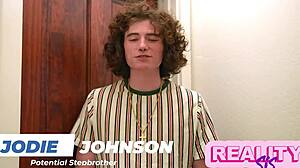 i’m obsessed with goth stepsis anna claire clouds teaching tantric sex and creampie