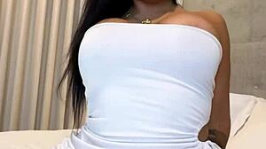 Colombian girl with curves gets pounded on first date