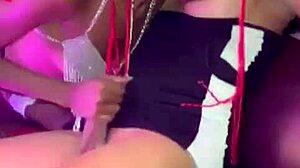 trío anal bien rico con amiga de la calle... culo abierto!