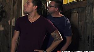 why are these hot chicks with big fangs so horny?