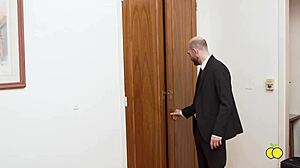 The lawyer came to help me convince my wife to sign the divorce, featuring milf goddess interracial deepthroat heels cock ass shaking roleplay.