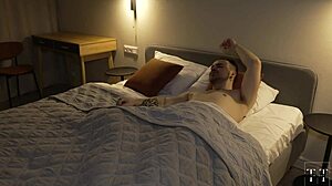 Naughty night sex with slapping makes her tight pussy even wetter in homemade couple creampie