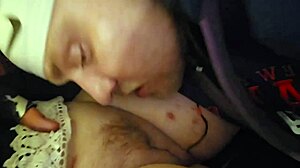 뚱뚱한 보지 경보, BBW 아마추어 성숙한 아내 밀프 오랄 오르가즘!