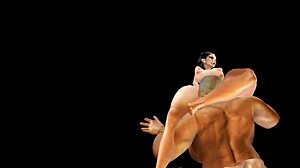 Zabawne spotkanie z młodą 18+ kobietą o skórze cynamonu w 3D hentai